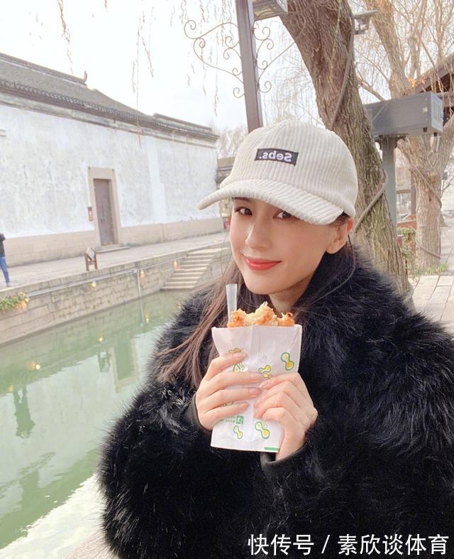 高颅顶 头发中隐藏的秘密：女人越聪明，越喜欢用这3种发型掩饰自己