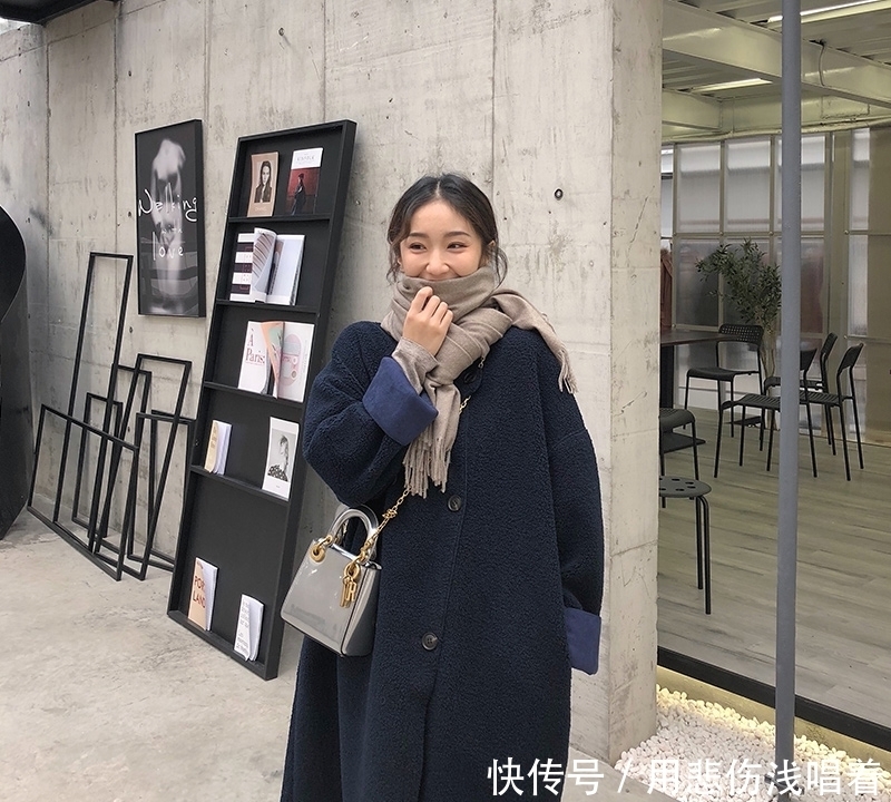 冬季新款宽松毛呢外|大年初一怎么穿?建议大家:毛呢大衣+烟管裤+短靴,人人买得起