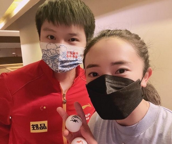 韩乒|樊振东魅力有多大？韩乒2位美女追星樊振东，一人想和东哥打混双