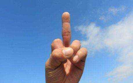 干涩|肝脏好不好，看看中指就知道！教你一招，轻松平息肝脏火气！