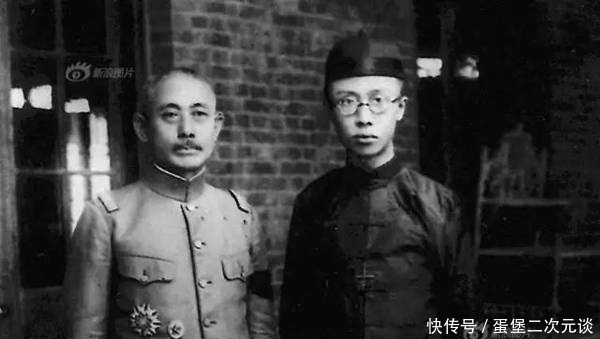 军事法庭|溥仪老照片:出席远东军事法庭,把证人席坐出了龙椅的气势!