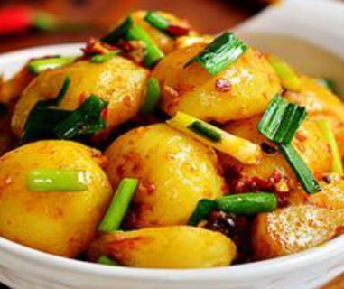 美白护肤 更年期过后的女人皮肤状态差,多吃美容菜,美白护肤皮肤嫩