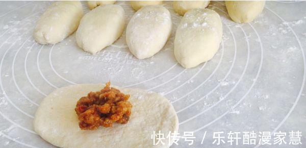 在家做口感绝佳的咖喱餐包,美日早餐必备,这个做法好吃极了!