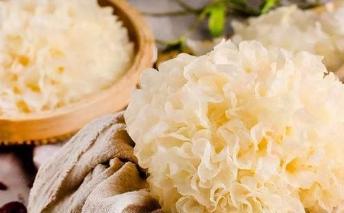 人到中年想长寿,要多吃3种食物,排毒养颜,有益健康!