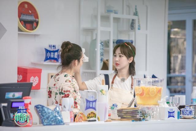 中餐廳|楊紫獨自去打印海璐叮囑不要被拐走，楊紫的回復夠笑一年