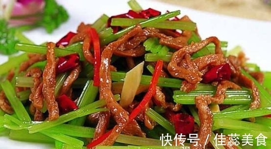 非常开胃的家常菜,味道不比餐馆差,一大盘不够吃,秒变下饭菜