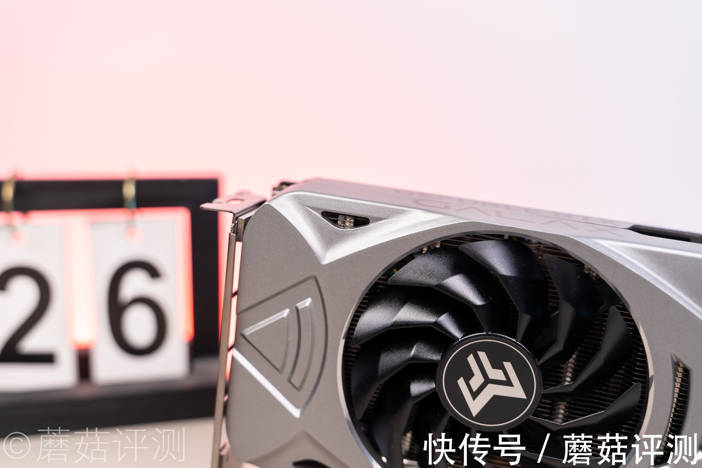 机箱|体积小巧，外形精致、影驰RTX3060金属大师Mini显卡 评测