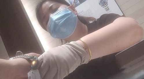 帝舵|女子花30万买到11年前库存劳力士，商场终于回应了