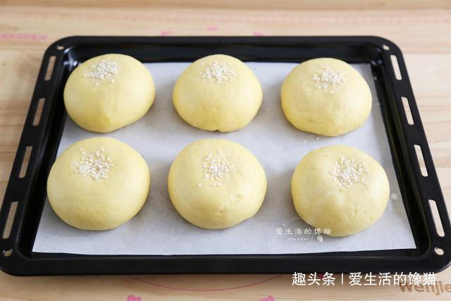 做面包时,注意这个细节,面包个个松软好吃,放3天也不发硬