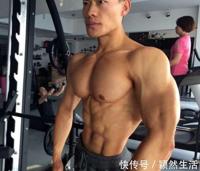 肌肉|健身1年的人跟当兵2年的人，身体和肌肉有什么样的差别？