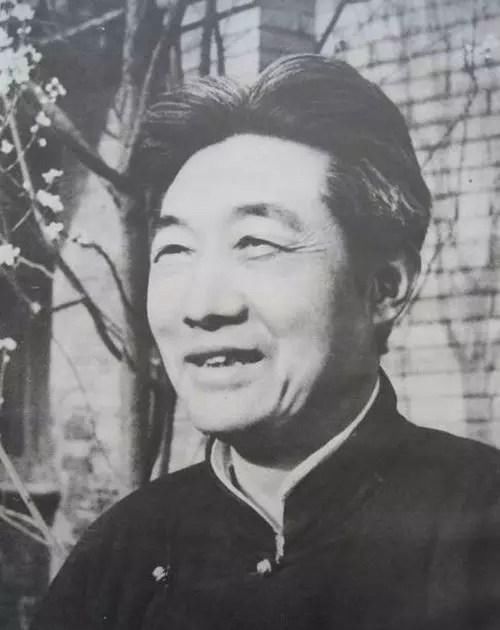 徐父徐母$徐悲鸿因不喜欢原配，给儿子取了个晦气名字，结果3年后追悔莫及