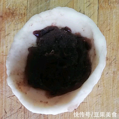 lim翻山越岭只为这道红豆饼