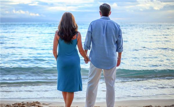 约翰·格雷@不懂经营爱情和婚姻?推荐你去读《男人来自火星,女人来自金星》