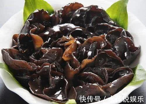 补充气血|女性不想变老太婆,3种食物离不开,能延缓皮肤衰老,补充气血