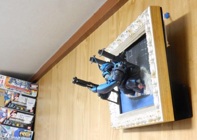 3d立體裝飾畫|模玩控:高達模型制作3D立體裝飾畫,在城市滑行的京寶梵