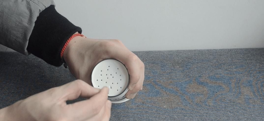 吹风机|把一次性纸杯戳个洞, 放在家里能解决很多的难题, 简单又实用