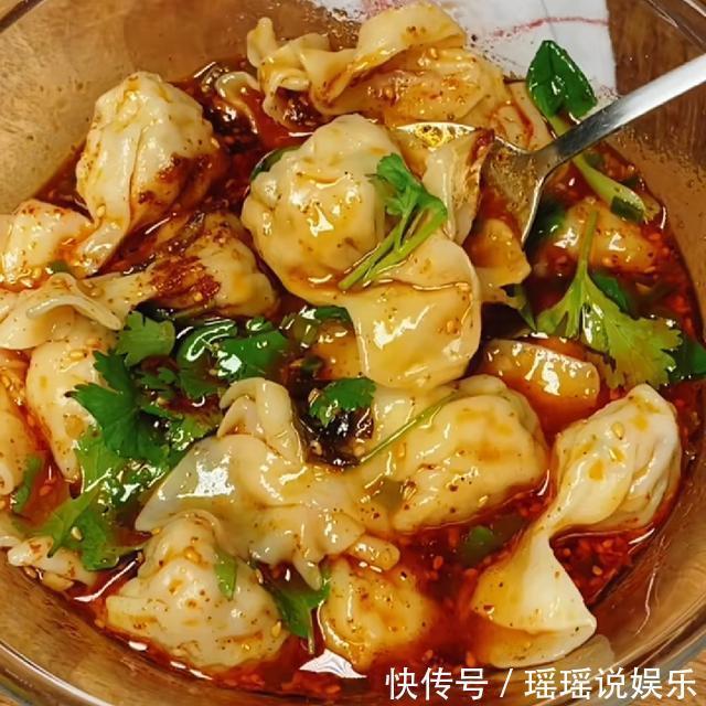 全家都爱吃的早餐,我家1周做5次,营养美味,吃上1碗很过瘾