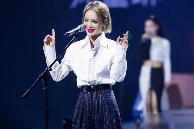 《浪姐》成团夜清一色男嘉宾,网友抵制为何拒绝李小璐请陈赫