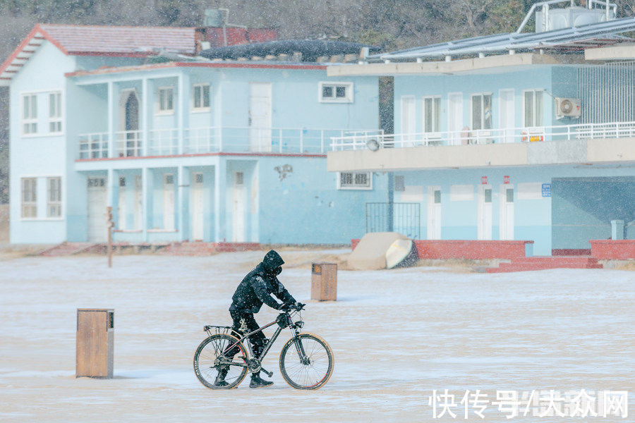 雪中海滨|雪中海滨，引人入胜