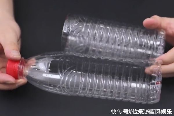 妙用|今天才知道，2个塑料瓶套在一起很厉害，解决了生活中一大难题