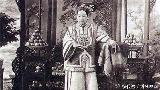 真实|真实晚清照片,皇帝奶妈颜值高,最后一张是镜子里面的慈禧太后
