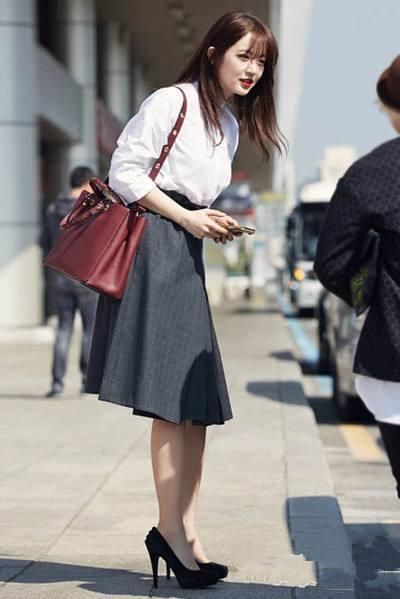 女生拥有这4个特征,颜值都不会低第一点就有,那就是标准美人