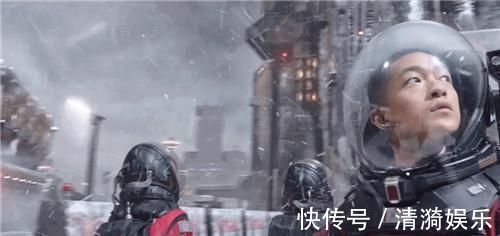 刘慈欣$奥巴马催更的《三体》,为何韩国只卖400本?网友:看封面就懂了