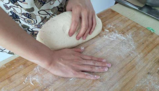 媳妇每次发面做花卷,一大锅一顿就抢光,秘诀全都告诉你,太香了