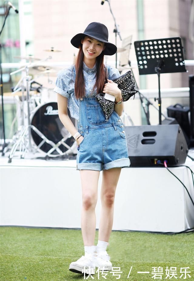 前卫|铅笔裤大势已去,今年夏天最流行的是“初恋裤”,清新减龄很前卫