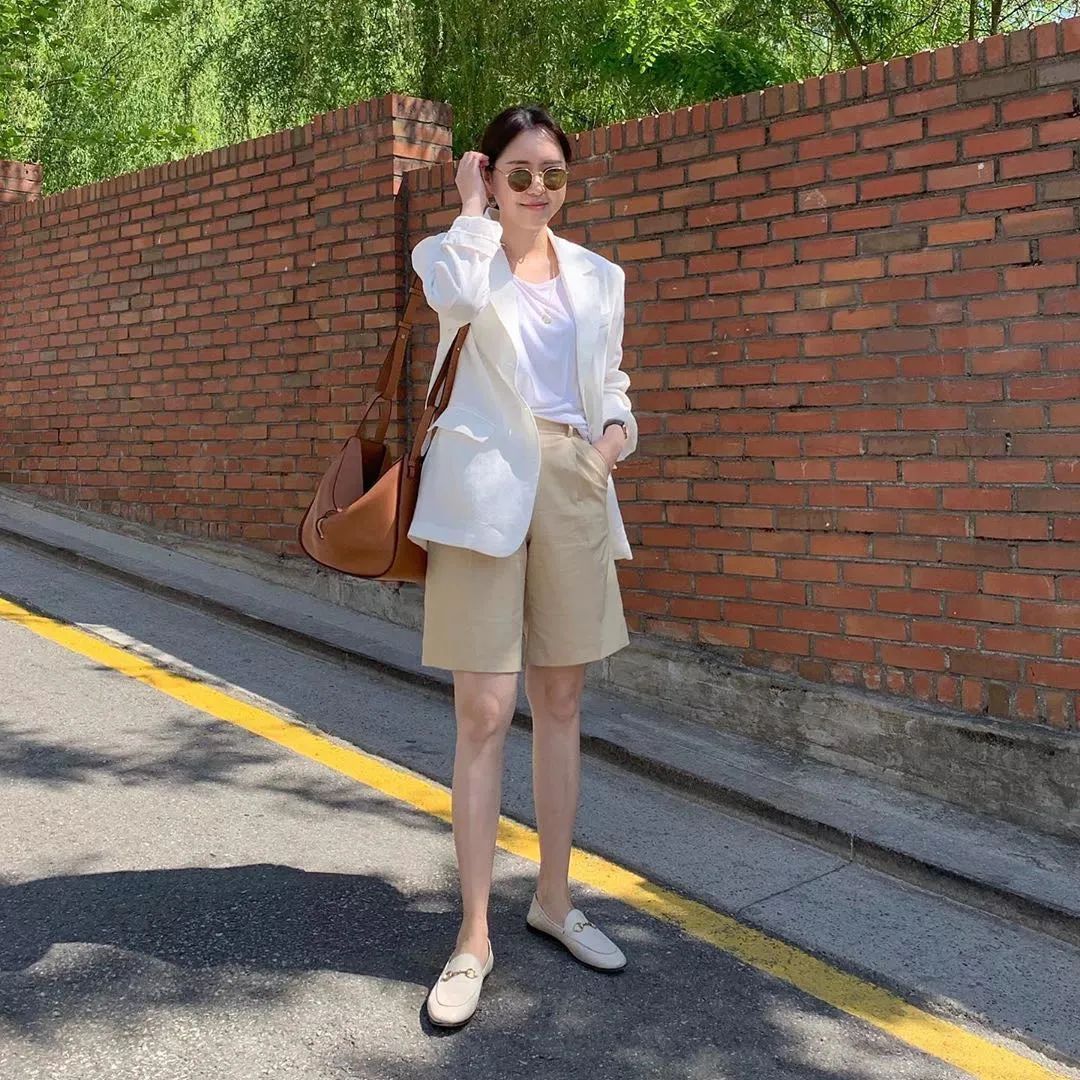 姐妹们|阔腿裤下岗了！“爹地裤”才是今夏潮流，真的太显瘦了