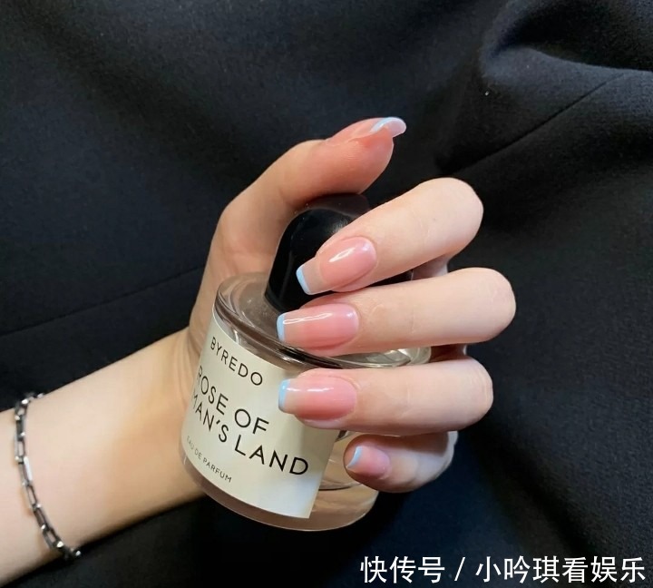 现实生活|细节之处的精美,美甲怎么能少得了?款式多样保持良好形象