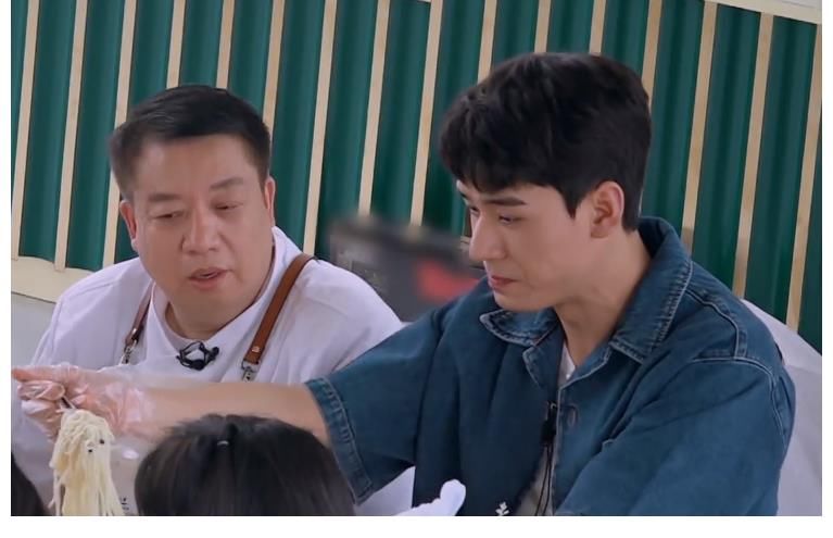 密碼|《中餐廳5》抓住收視密碼，龔俊出場(chǎng)不到10分鐘，熱度卻沖上第一