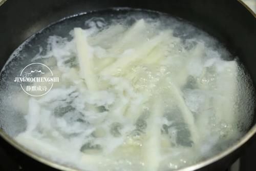  好看好吃又营养的一道菜，寓意甜蜜，几步就上桌，过年少不了