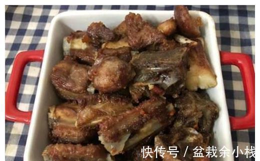 排骨这样做,酥酥脆脆,肉质紧致,越吃越香,做法简单!