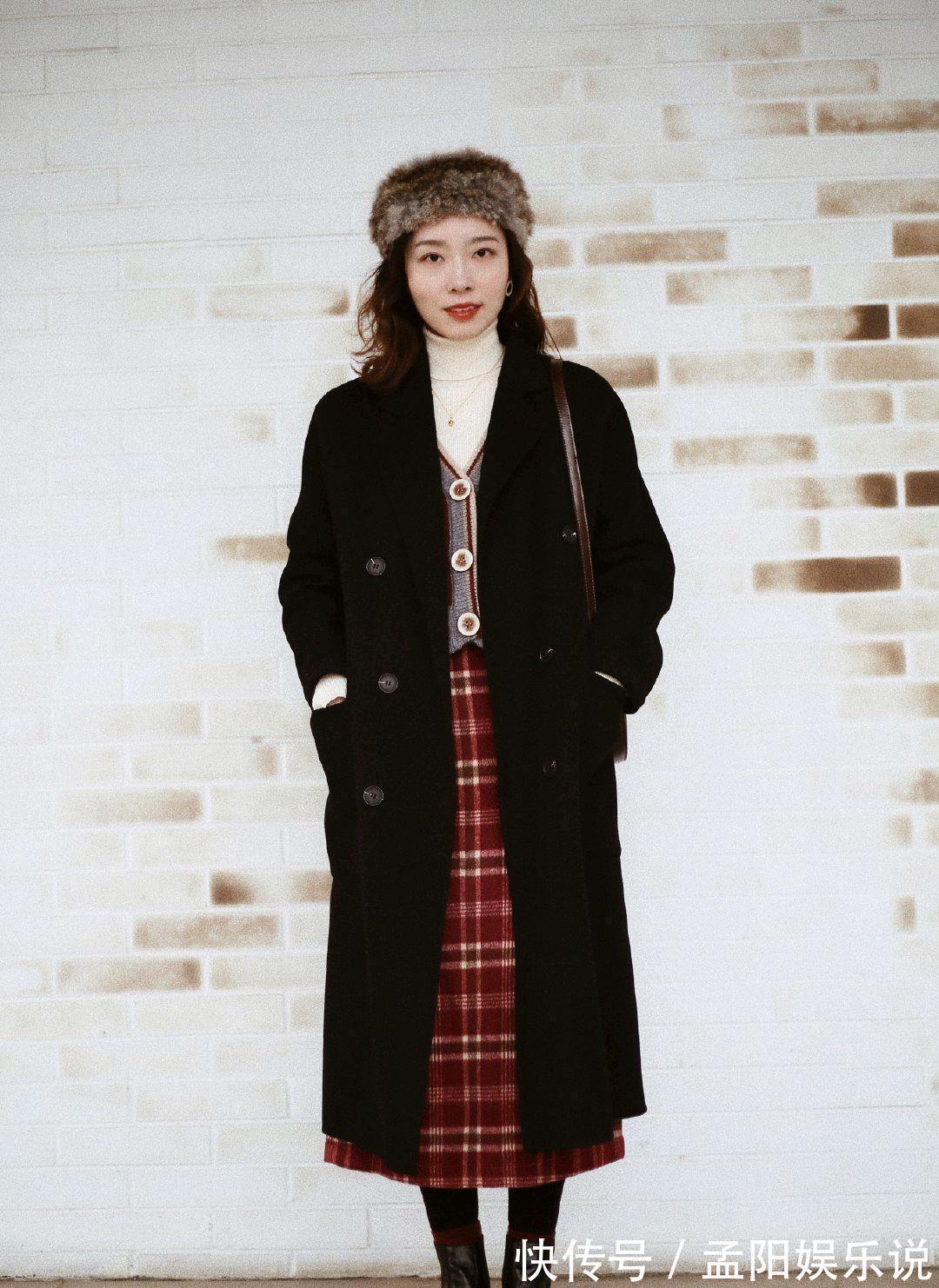 穿搭 中年女性不管穿什么外套,按照“三三法则”来,不出错还很时尚