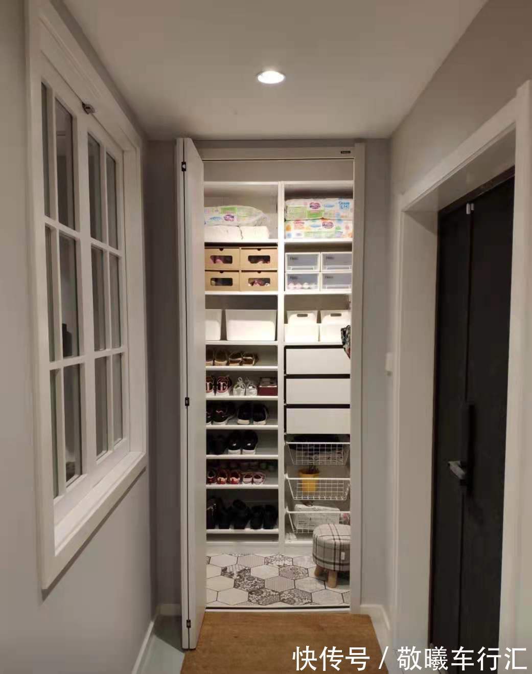 挂杆|看了日本人的玄关设计,我发现了无数中国家庭的通病