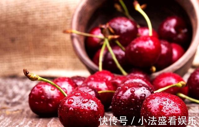 维生素c|几块钱的红霉素软膏成了“祛斑专家”?想要祛斑,你不妨这样做