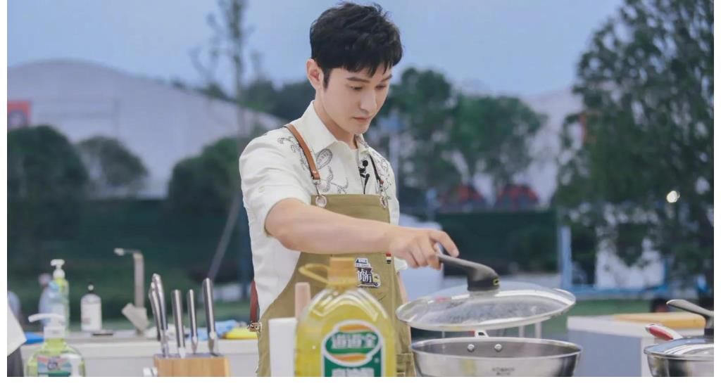 感触|黄晓明终究选择了妥协,或许他的苦,没人会有所感触