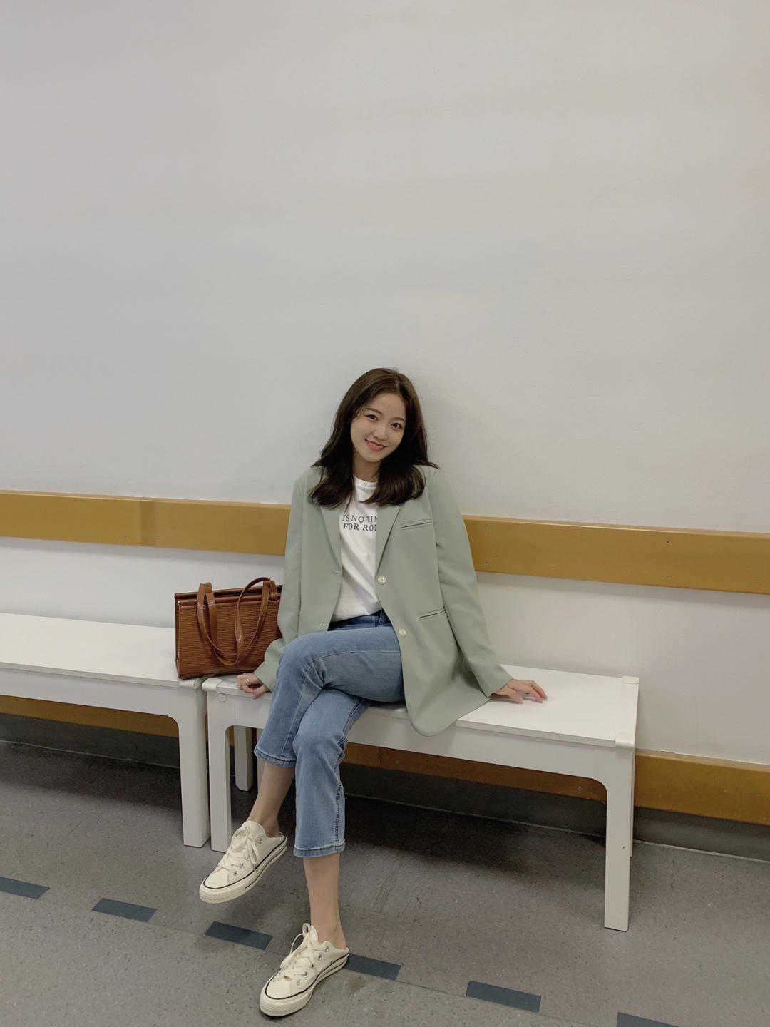 穿搭|穿来穿去,还是“裤子”更加百搭日常,这些搭配舒适又高级