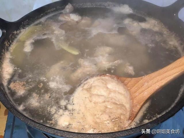  年夜饭之红烧排骨焖蛋，家常做法，营养又解馋，寓意步步高升