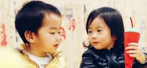 父母|培养一个高情商的孩子，父母一定要做好3点，很重要