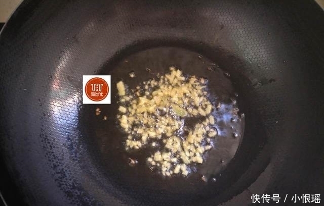 想让黄豆芽炒起来更好吃，去腥提香很简单，照着做人人都争着吃！