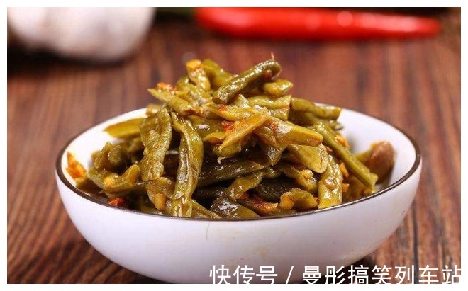 土豆|胃不好不能吃葵花籽？建議：除了葵花籽，這2種食物也盡量遠離