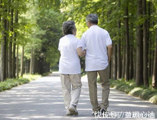 健康|不论男女,50岁后有3道“坎”,若安稳度过,长寿离你很近