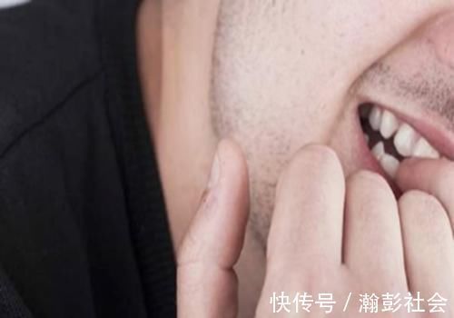 咬指甲|孩子咬指甲的毛病可能不是缺营养,两种心理诱因,家长需自查
