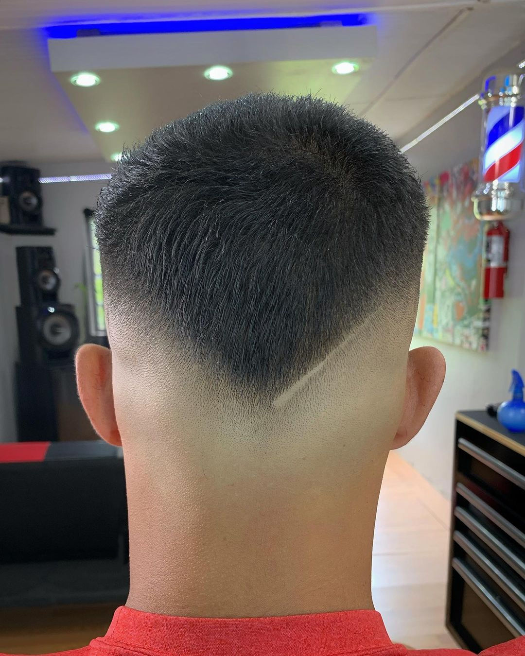 发际线|男人过了35岁，别乱剪发型，今夏试试这三款，帅气更显精神