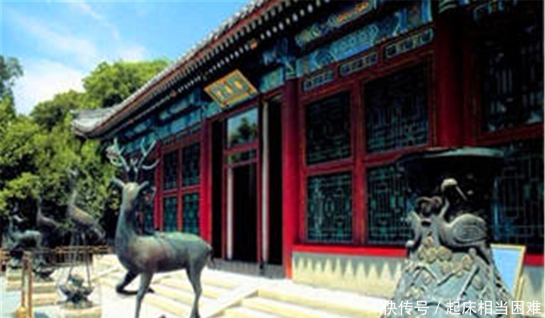 帝王|她贵为一代皇后, 竟要求死后葬在一荒地, 并预言会有帝王为其守墓!