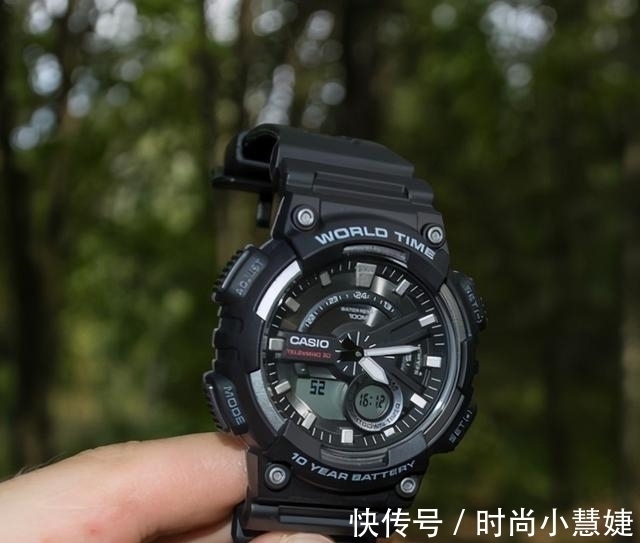 比尔盖茨 买表一定要挑贵价的?比尔盖茨、李嘉诚用它告诉你,百元也能戴出万元表的范