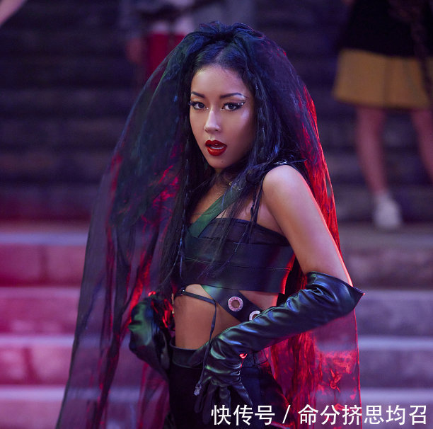 中国好声音|《中国好声音》定档,8个导师座位已定,张碧晨和吴莫愁离得很远