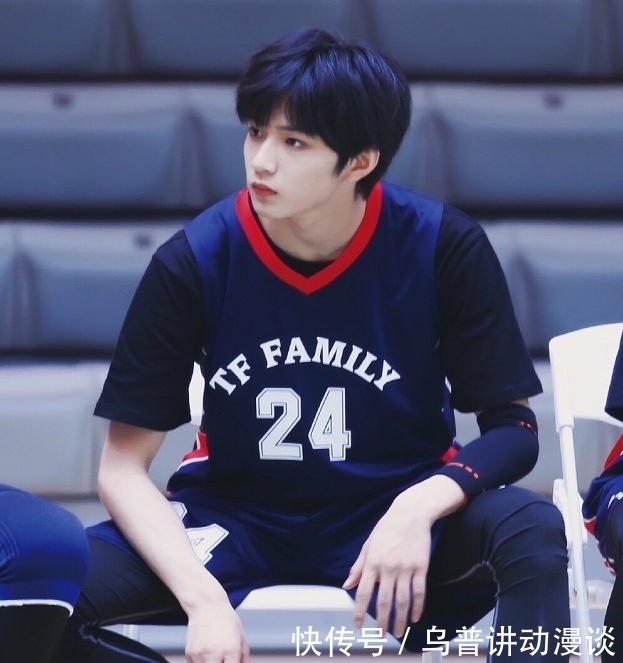 宋亚轩|明星势力榜热度大洗牌,冠军跌下神坛,刘宇的排名引争议